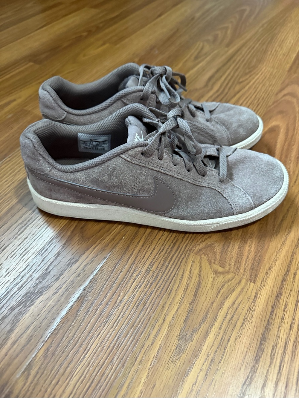Nike Women's Court Royale Suede Gunsmoke Sneakers 9